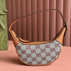 Gucci Hobo Bags